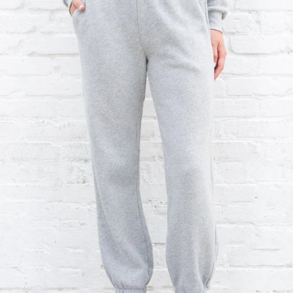 Brandy Melville Pants - Brandy Melville Jogger Pants Size Medium